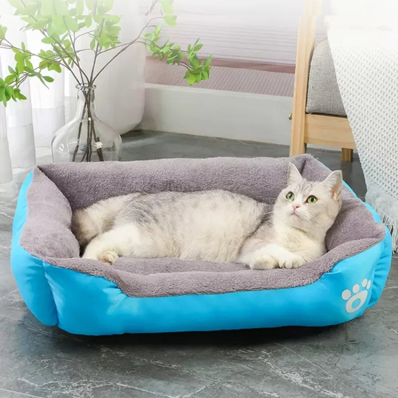 Soft and Comfortable Fleece Pet Bed, Waterproof, for Small, Medium and Large Pets