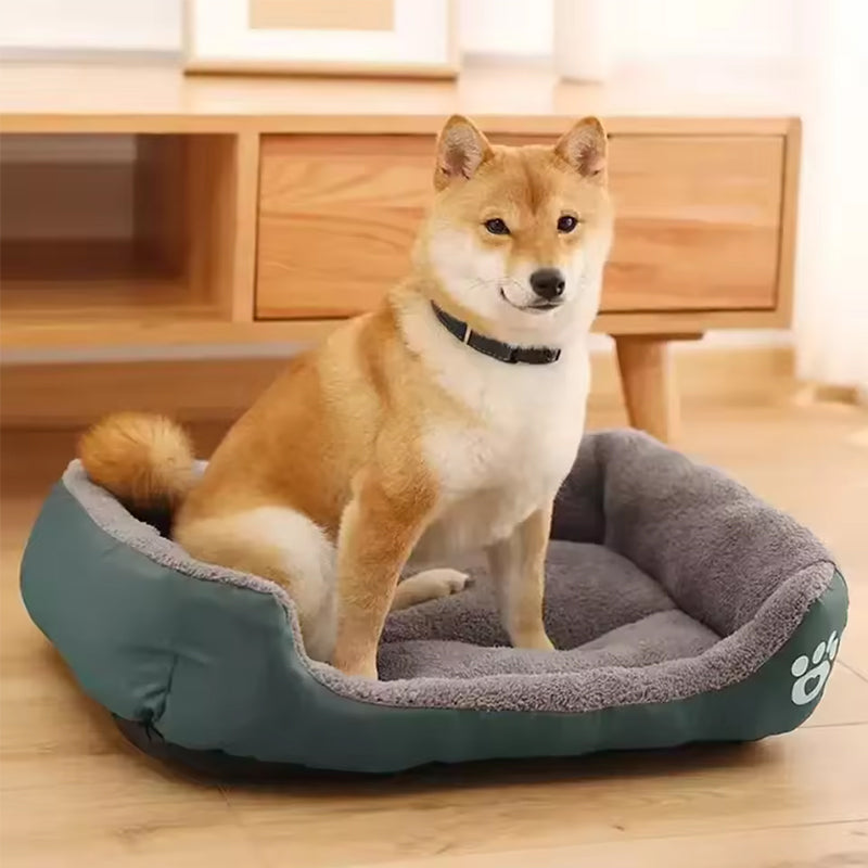 Soft and Comfortable Fleece Pet Bed, Waterproof, for Small, Medium and Large Pets